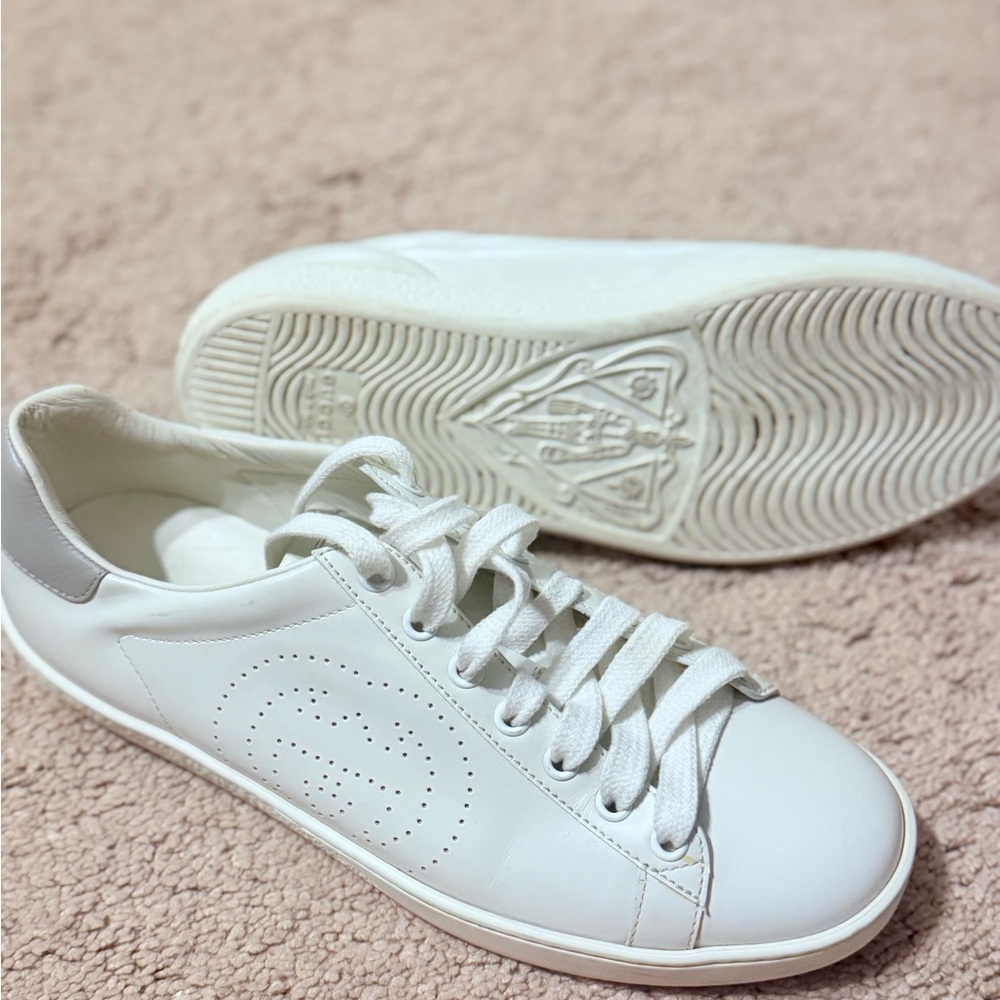 Gucci White Leather Lace-Up Sneakers